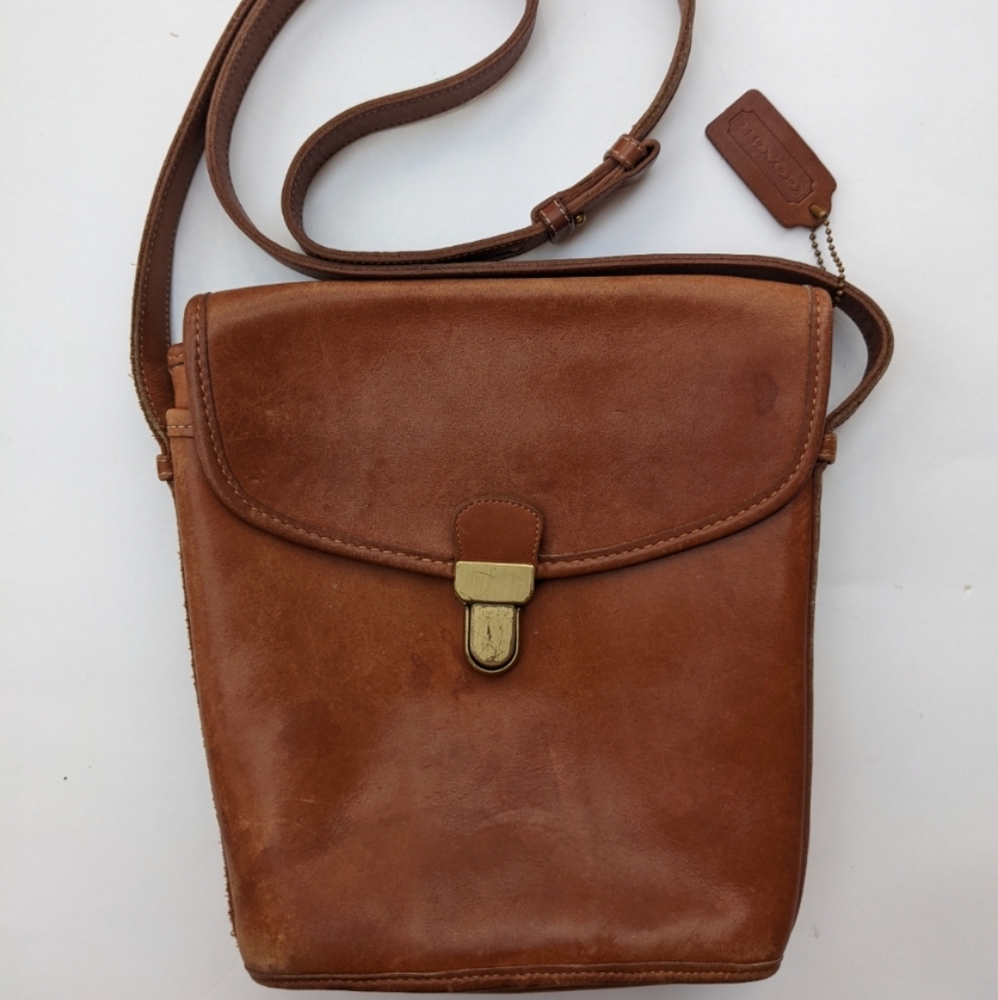 Vintage Coach Jackson Bucket №9912 in British Tan